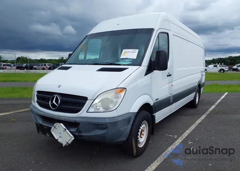 2012 Mercedes-Benz Sprinter 2500 High Roof из США, поврежденный, VIN WD3PE8CB1C5699961